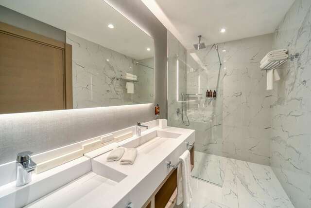 Отель Blue Kotor Bay Premium Spa Resort Котор-21